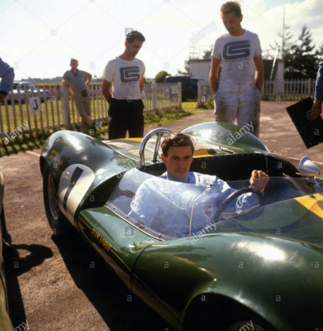TT Goodwood 64. avec  la Lotus 30 du Ian Walker Racing